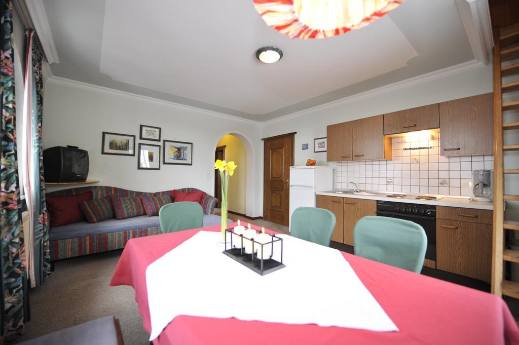 Apparthotel Restaurant Steiners อีเบิน อิม พอนเกา ภายนอก รูปภาพ