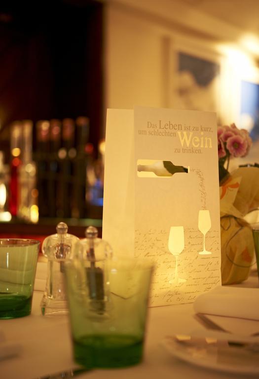 Apparthotel Restaurant Steiners อีเบิน อิม พอนเกา ภายนอก รูปภาพ